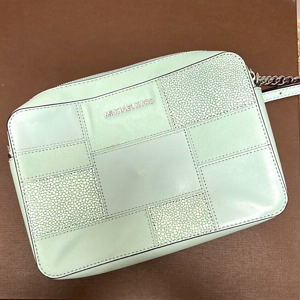 EUC Michael Kors Jet Set Large Mint Blue Crossbody Purse Bag
